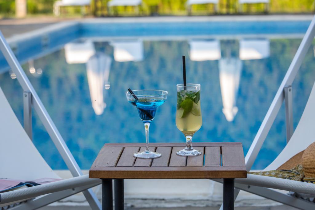 Family Hotel Strannopriemnitza Орешак Екстер'єр фото