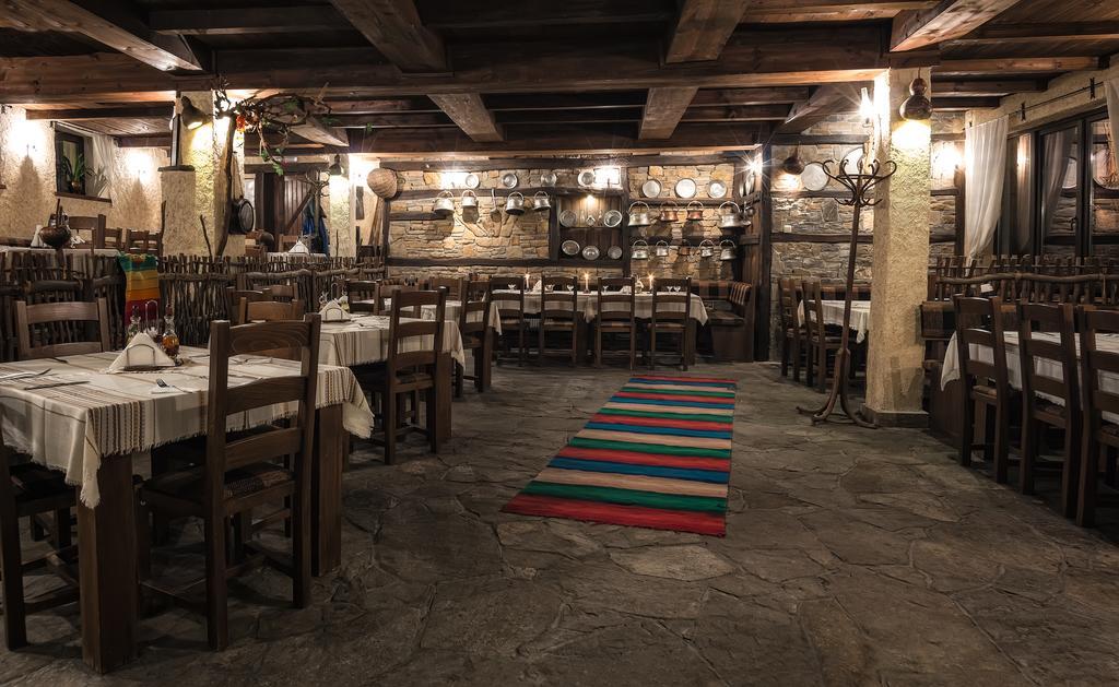 Family Hotel Strannopriemnitza Орешак Екстер'єр фото